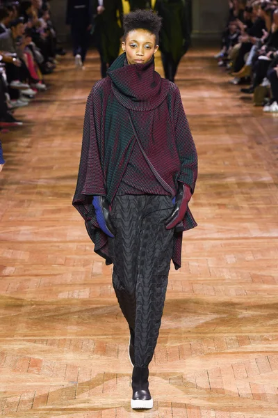 Look 20